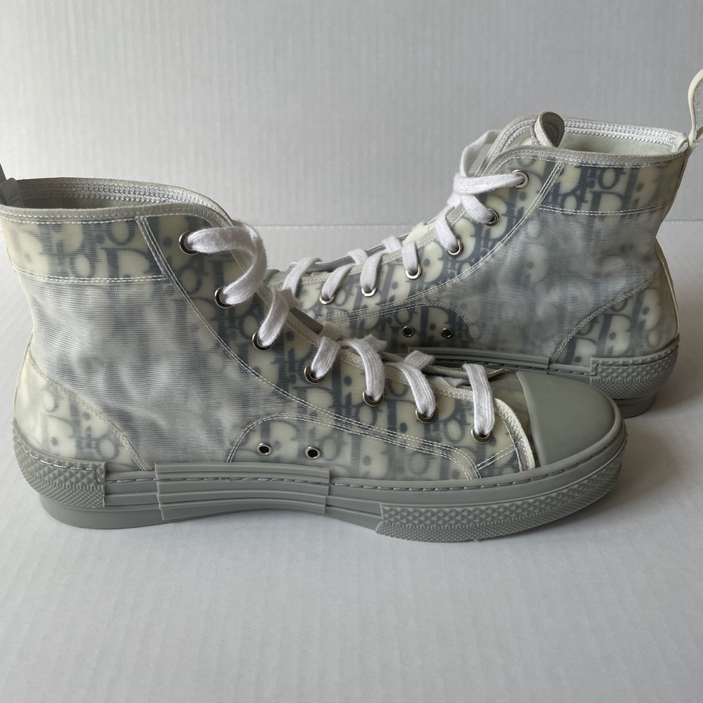 Dior Men’s White and Gray Sneakers - Picture 10 of 10